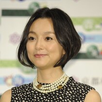 本上まなみ、23年前から変わらない美しさ！思い出された「18歳上夫との結婚までの交際2年半」