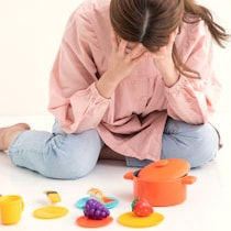 SNS断ちが決め手！見ては落ち込んでしまわないための「子育て情報デトックス」