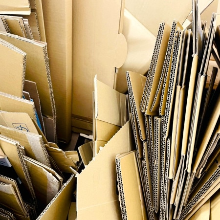 もう散らからない！日々溜まっていく通販の「段ボール」をスマートに管理するアイデア