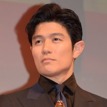 【リブート】鈴木亮平演じる「パティシエの早瀬陸がリブートした儀堂歩」が毎回食べる「シュークリームが食べたくなる！」