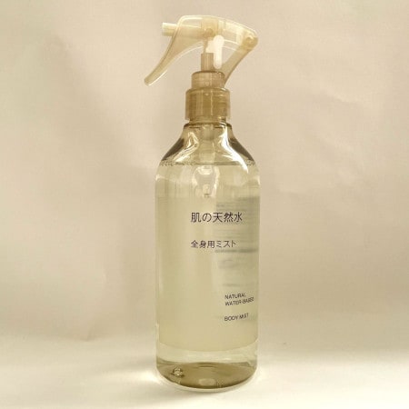 【無印良品】背中カサカサ悩みに朗報――新商品の「ボディスプレー」が地味にいい！