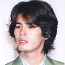 伊藤英明を「ヤバめなヤカラ系」から「いい父ちゃん」に変身させた妻は、芸能活動をしていた一般女性