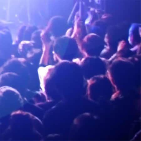 King Gnu ライブ公演“全面撮影OK”が波紋！再注目された「あのシンガーソングライター」と「海外の常識」