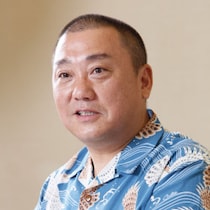 山本圭壱が登録者53万人のYouTubeチャンネルから“年間で稼ぐ収益”の具体的金額