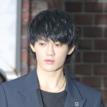 なにわ男子と熾烈なCD売上争いも…M!LK佐野勇斗の“投稿ポスト炎上”に同情の声