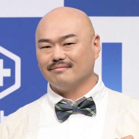 アイドルの武道館ライブ“客席ガラガラ映像”がネットで拡散！クロちゃんの投稿でさらなる論争拡大へ