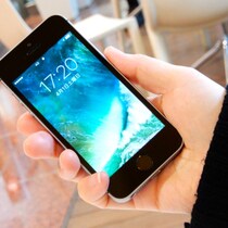 寂しい“おひとりさま”にサヨナラできる！恋愛運が上がる「スマホの待ち受け」