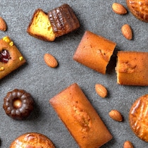 夜の極上リラックスタイムに！「ホットミルク」に合う大人の“ご褒美おやつ”