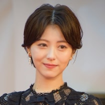 目黒蓮と“過去イチの距離感”も…浜辺美波がSnow Manファンに受け入れられた理由