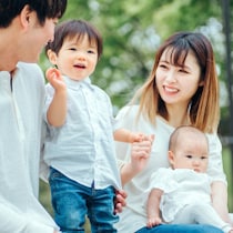 【12星座別・恋愛運】「蟹座」の女性の恋愛は「家族愛」！結婚願望が強いって本当？