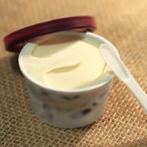 いま、なぜ“白”が選ばれるのか？「ミルクアイス」の謎と人気TOP3商品