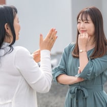 ママ友との会話がしんどい……そんなときに役立つ「魔法の相槌」