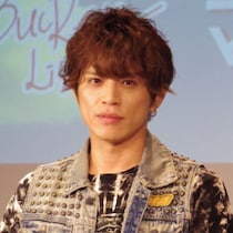 山本裕典が元艶系女優から「初対面で“立ったまま合体”」暴露される一方で自身も「1000人以上」女性経験告白した日！