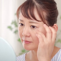 老け見え解消！“お疲れ顔”を生き生きとした表情に一変させる眉毛の「セルフケア」