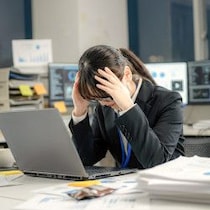 「もう仕事は嫌だな」と感じたら……職場という戦場で役立つ“推し”の力