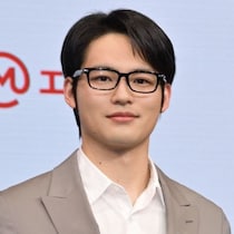 「髪型が激変」水上恒司が主演映画舞台挨拶で見せた「岡田健史時代とは違う『男臭さ』全開」言動！