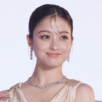 富士急ハイランドと夢の国をハシゴ！橋本環奈 多忙日程最中の飲み会参加も余裕な「タフなスタミナ」伝説