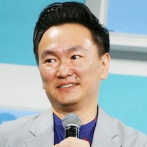 “女性への執着”がさすがすぎる！かまいたち山内健司「朝日奈央に毎年誕生日に贈っているモノ」告白で蘇る「愛妻とのなれそめ」