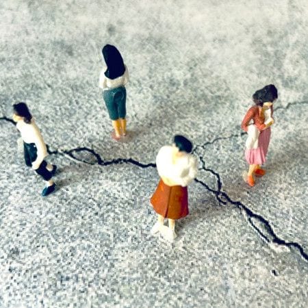 悪気がなくてもこれはダメ!身近にいる「友情クラッシャー」な40代女性の共通点