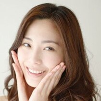 “顔ヨガ”ブームに警鐘！？美容クリニック院長が語る「表情筋」と老け顔リスク／美容整形「令和のリアル」