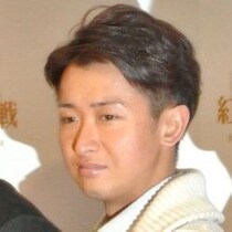 嵐活動終了から「1カ月あまり」のスピード感！大野智「個人サロン開設」に指摘された“見え隠れする本音”