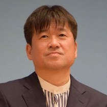 「可哀想すぎる」佐藤二朗のハラスメント疑惑報道で「Travis Japanメンバーに同情の声」が飛び交ったワケ