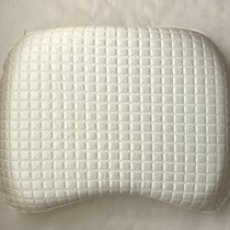 【IKEA】確かにとってもひんやり〜！衝動買いした枕、その結果は……