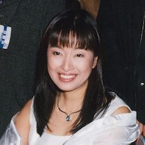 かたせ梨乃、69歳で“自認16歳”ヒロインに！“45歳下”JO1・豆原一成に色仕掛けで迫る