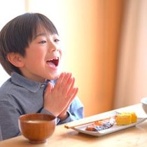 猛暑の夏を乗り切るために！「熱中症」リスクを軽減する子どもの朝食メニュー