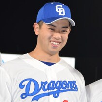 藤川球児を抜いた！25歳で40セーブ到達の中日・松山晋也は故郷・青森の「リンゴかぶりつき顎トレ」で噛む力が「イヌ並み」に！
