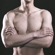 【江戸時代の仰天話】小柄な虚弱体質男が262キロを持ち上げる「日本一の怪力王」になったら「毒殺」された