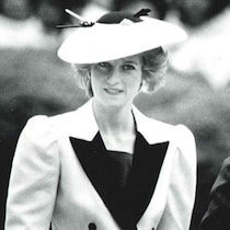 英王室メーガン妃が袋叩きに！ダイアナ元妃「パリの事故死現場」で「下品な振る舞い」敬意は口だけだった