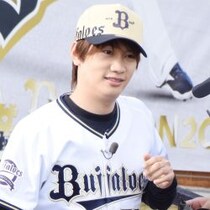 オリックス春季キャンプで「ポスト中居正広」が岡田圭右＆たむけんと繰り広げたボケ・ツッコミ