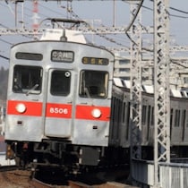 東急田園都市線「衝突脱線事故」で代替バス増発ができなかった深刻事情！「直通運転」が引き起こす「首都交通パニック」