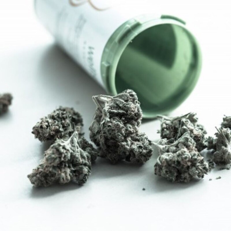 警察庁が作ったSNS投稿的「大麻ポスター」の反響…使用者の何％が依存するか知ってる？