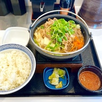 【潜入実食ガチレポ】にんにくマシマシダレでメシが止まらん！吉野家「とんこつ醤油牛鍋膳」期間限定のウマ味