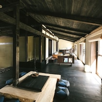 新語・流行語大賞ノミネート「おてつたび」を実体験した人たちの「働きながら旅する」明と暗のホンネ