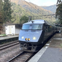 普通列車なのに特急仕様！ JR九州・日豊本線に「青春18きっぷの隠れ名所」があった