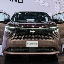 高級ミニバン「エルグランド」が15年ぶりフルモデルチェンジ！でも巨大市場の北米で売れるのは…