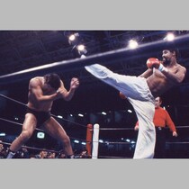 「プロレスVS格闘技」大戦争〈猪木ら対決推進派を暗殺せよという命令も!?散弾銃、日本刀まで用意されていた大勝負！〉