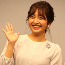 女子アナ「退社ドミノ」が止まらない！藤本万梨乃アナ「年内退社」でフジテレビの「次の推し」は原田葵アナ