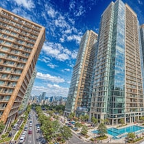 タワーマンションで横行する「闇民泊と白タク」の大問題！購入前に確認すべき「チェックポイント」