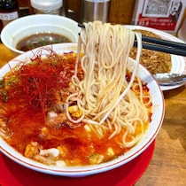 【潜入実食ガチレポ】「東京背脂黒醤油ラーメン」伍福軒の冬季限定「辛味噌バターコーン」は味噌・脂・唐辛子の全てが「ド濃厚」だった