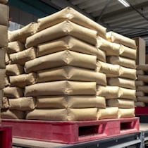 スーパーではバカ高いのにコメ屋が「買ってくれ」と飲食店に泣きついた「コメ在庫が余りすぎて困った」深刻な異変