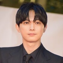 吉沢亮「泥酔して住居不法侵入」で懸念されていた「危ない飲酒スタイル」