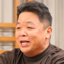 「開運！なんでも鑑定団」の裏側②「出張鑑定レポーター」伊集院光はパニックと恐怖心から「控室で吐いていた」