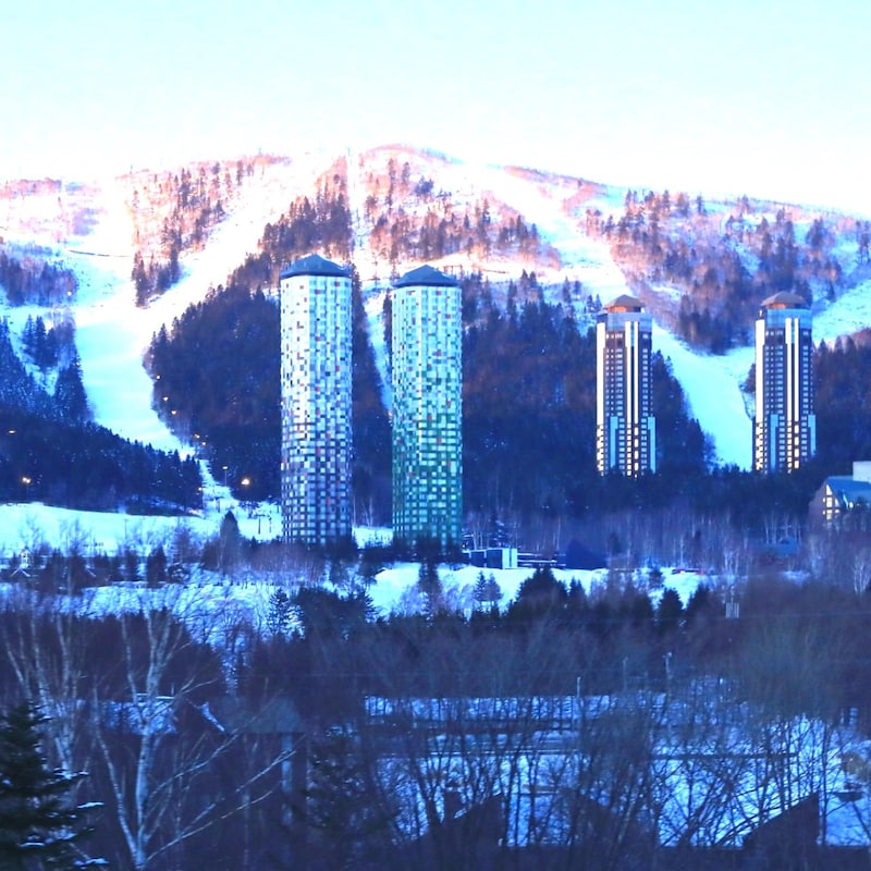 【利用者ホンネ激白】「０円物件」まである！雪国スキーリゾート「激安マンション暮らし」言うほど悪くなかった