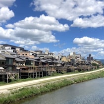 風情どころか命の危険が！京都「川床」がガラガラで異例の「10月延長営業」を決める店が出た