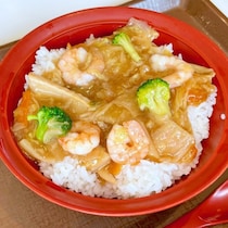 「すき家」が中華攻め！新登場「エビ中華丼」を食べてみたら意外すぎる結果に…