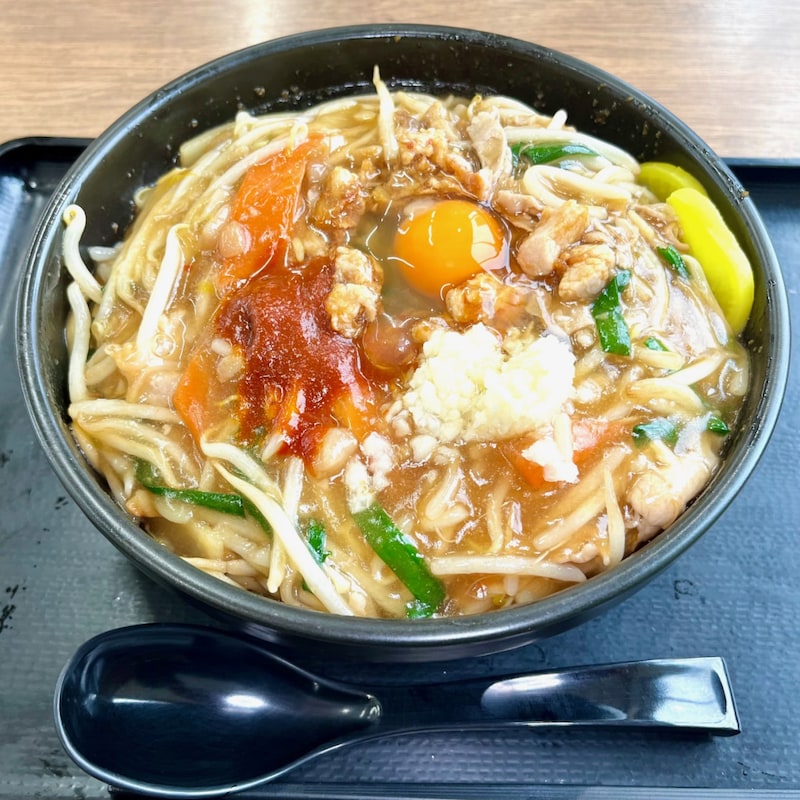 【潜入実食ガチレポ】正月明けの胃袋にハードパンチ一撃！期間限定「伝説のすた丼屋」麺300g＋野菜200g＋辛ダレ・背脂・生卵で異様なエネルギーが…